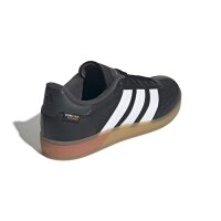 adidas Spezial-Trainingsschuhe - core black/chalk white/lucid red