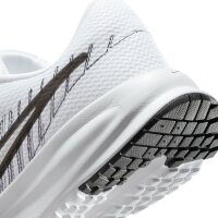 Nike Run Defy Laufschuh Damen - weiß/schwarz
