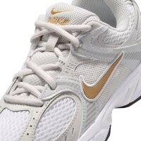 Nike V5 Rnr Sneaker Kinder - weiß/gold