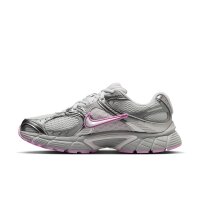 Nike V5 RNR Sneaker Damen - silber/pink