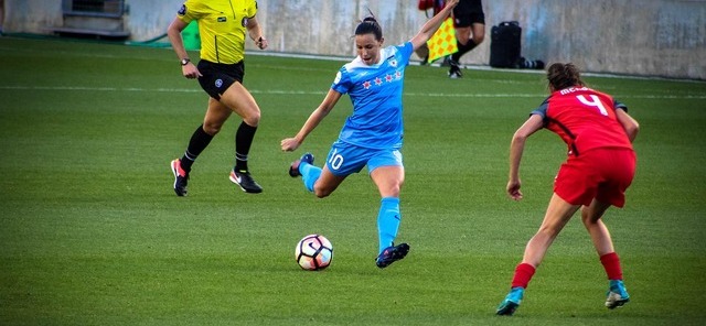 Fuballschuhe-frauen11.jpg